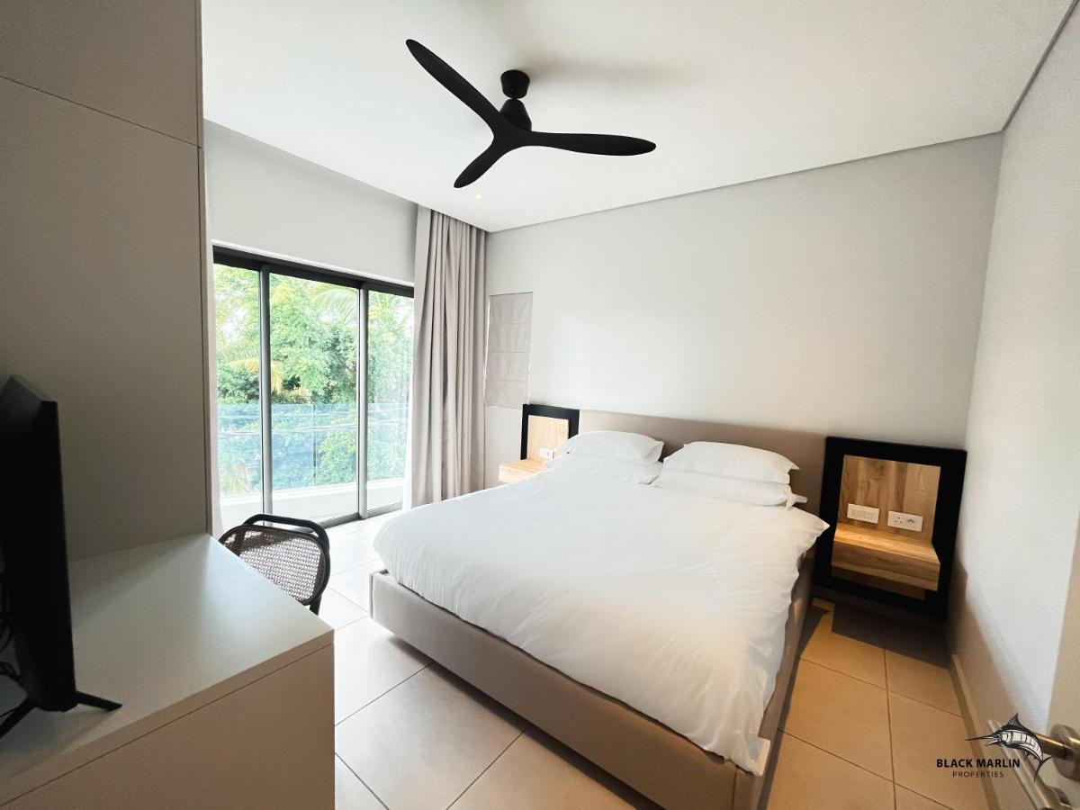 Black Marlin Apartments Pereybere Beach Buitenkant foto