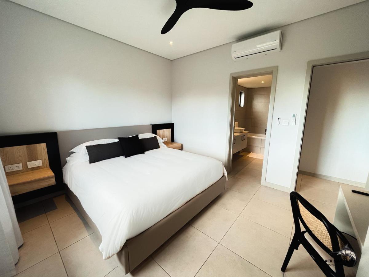 Black Marlin Apartments Pereybere Beach Buitenkant foto