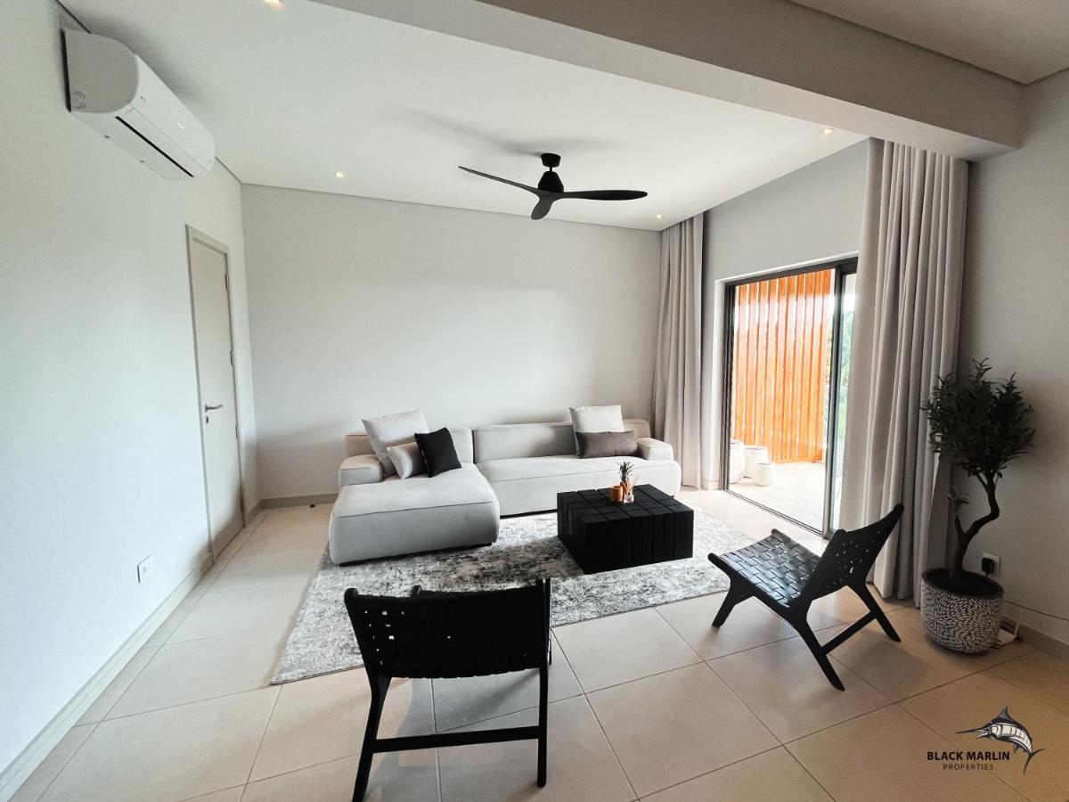 Black Marlin Apartments Pereybere Beach Buitenkant foto