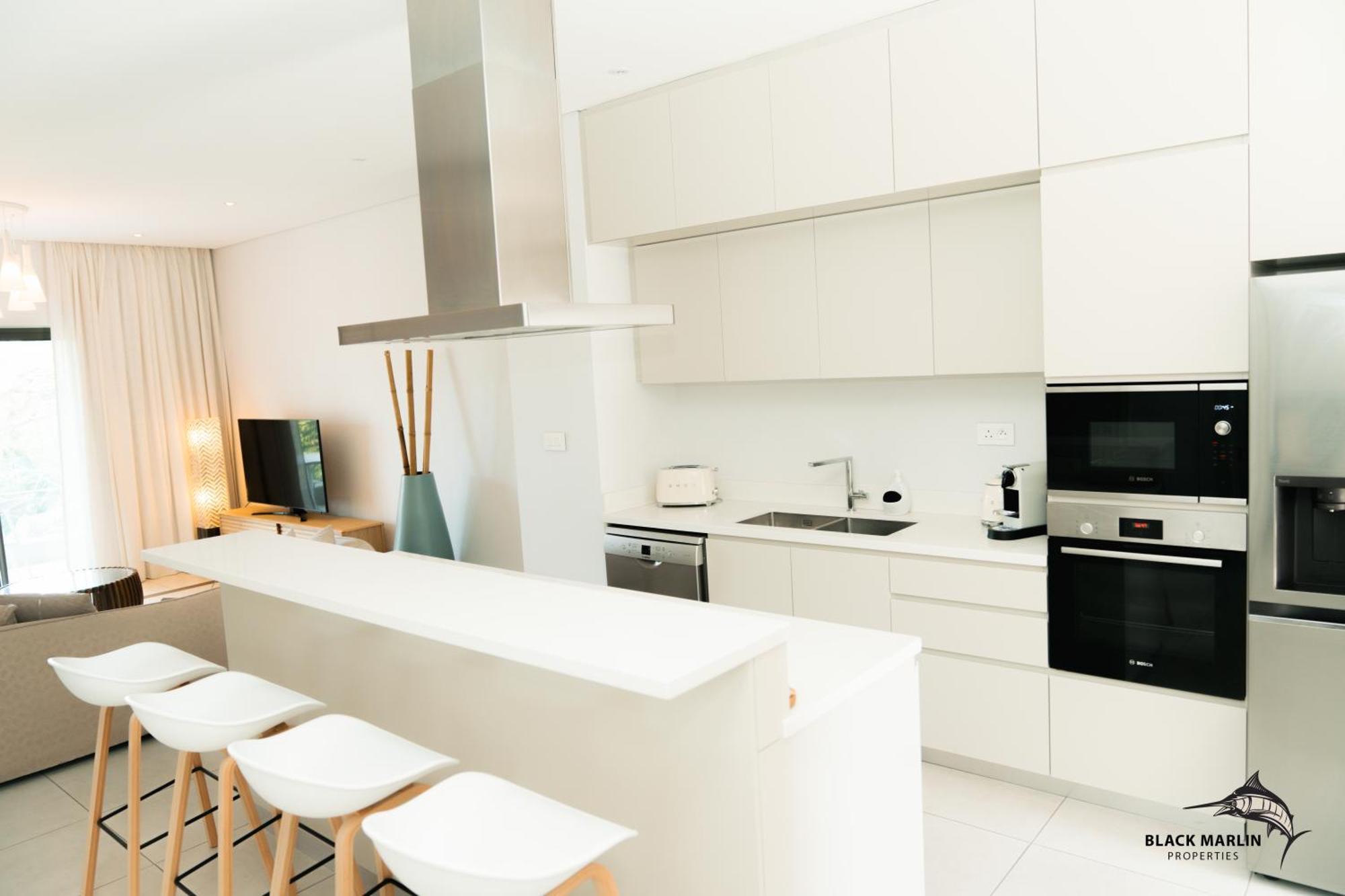 Black Marlin Apartments Pereybere Beach Buitenkant foto